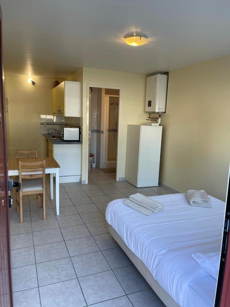 Appartement Ou Studio En Hyper Centre, Pour La Plage Et La Rue Pietonne Il Suffit De Traverser La Rue , Voir La Photo Principale Андерно-ле-Бэн Экстерьер фото
