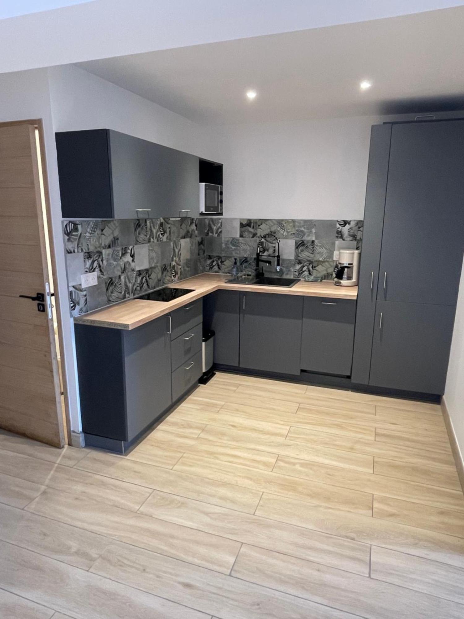 Appartement Ou Studio En Hyper Centre, Pour La Plage Et La Rue Pietonne Il Suffit De Traverser La Rue , Voir La Photo Principale Андерно-ле-Бэн Экстерьер фото