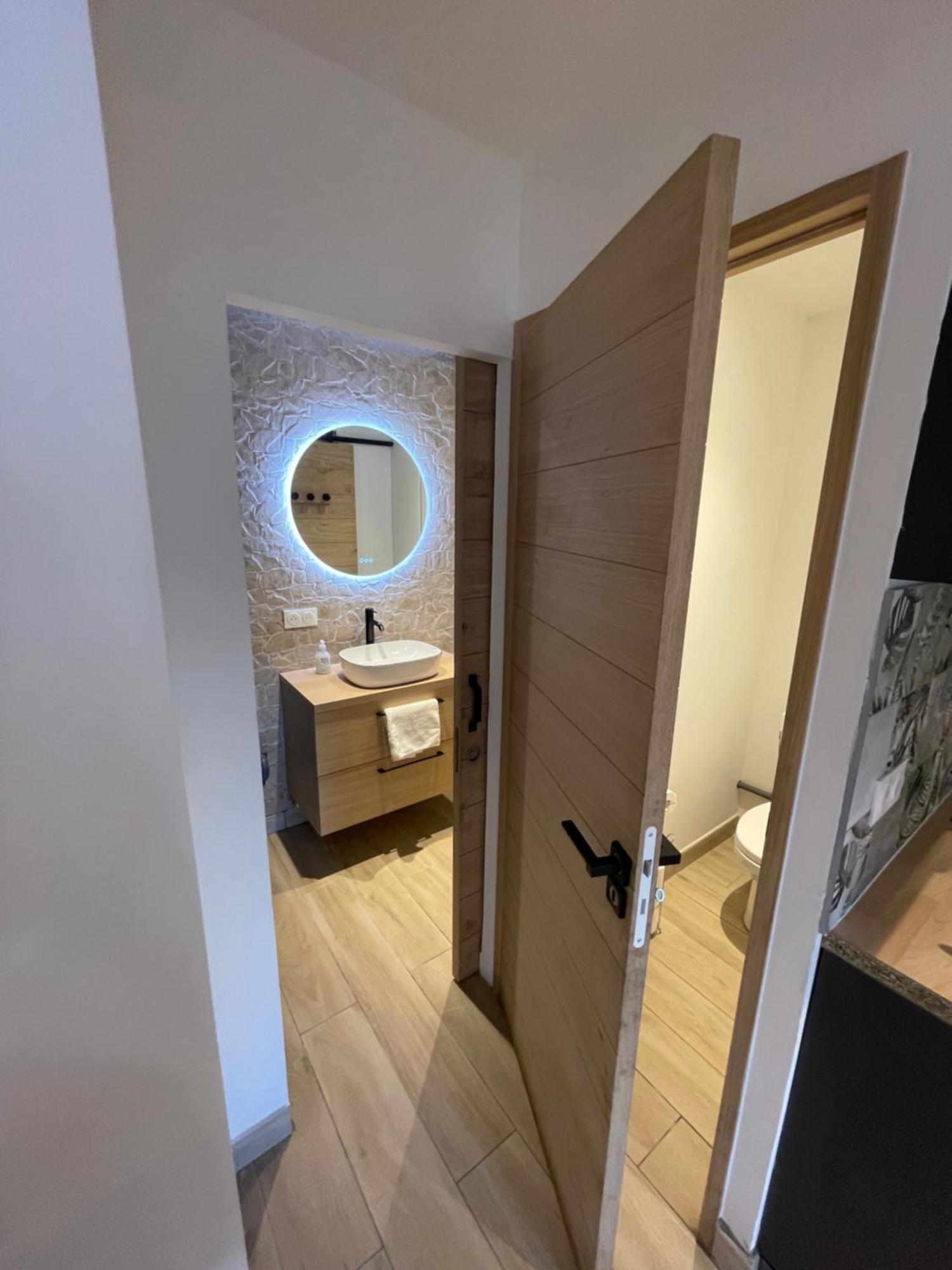 Appartement Ou Studio En Hyper Centre, Pour La Plage Et La Rue Pietonne Il Suffit De Traverser La Rue , Voir La Photo Principale Андерно-ле-Бэн Экстерьер фото